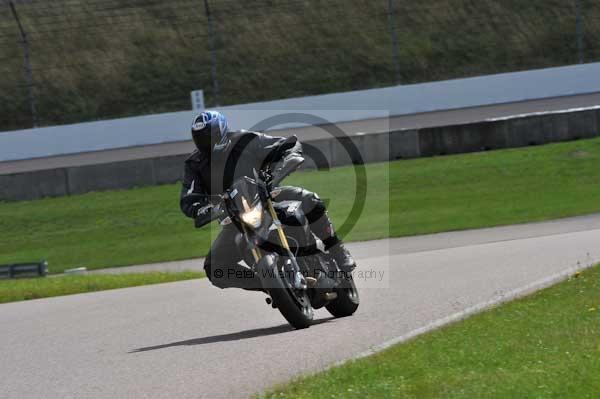 Motorcycle action photographs;Rockingham;Rockingham photographs;event digital images;eventdigitalimages;no limits trackday;peter wileman photography;rockingham corby northamptonshire;trackday;trackday digital images;trackday photos