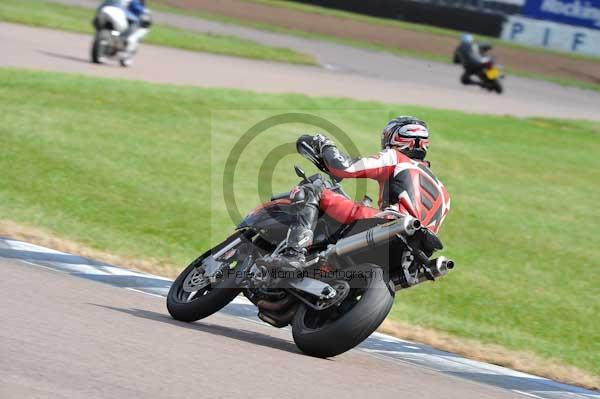Motorcycle action photographs;Rockingham;Rockingham photographs;event digital images;eventdigitalimages;no limits trackday;peter wileman photography;rockingham corby northamptonshire;trackday;trackday digital images;trackday photos