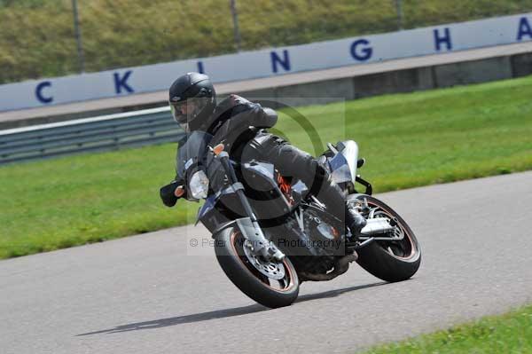 Motorcycle action photographs;Rockingham;Rockingham photographs;event digital images;eventdigitalimages;no limits trackday;peter wileman photography;rockingham corby northamptonshire;trackday;trackday digital images;trackday photos