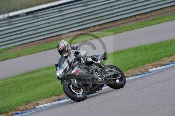 Motorcycle action photographs;Rockingham;Rockingham photographs;event digital images;eventdigitalimages;no limits trackday;peter wileman photography;rockingham corby northamptonshire;trackday;trackday digital images;trackday photos
