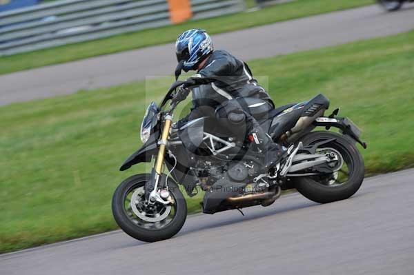 Motorcycle action photographs;Rockingham;Rockingham photographs;event digital images;eventdigitalimages;no limits trackday;peter wileman photography;rockingham corby northamptonshire;trackday;trackday digital images;trackday photos