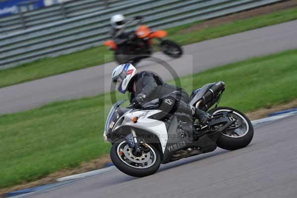 Motorcycle action photographs;Rockingham;Rockingham photographs;event digital images;eventdigitalimages;no limits trackday;peter wileman photography;rockingham corby northamptonshire;trackday;trackday digital images;trackday photos