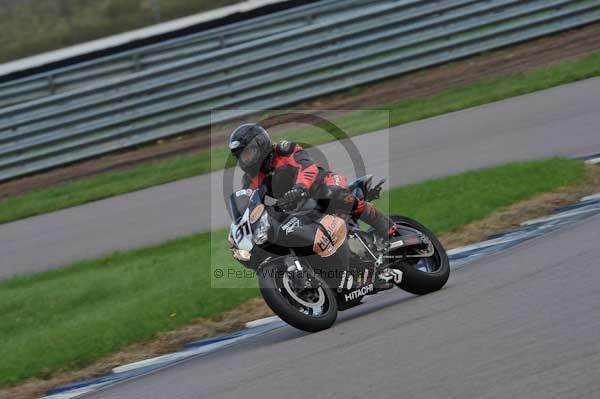 Motorcycle action photographs;Rockingham;Rockingham photographs;event digital images;eventdigitalimages;no limits trackday;peter wileman photography;rockingham corby northamptonshire;trackday;trackday digital images;trackday photos