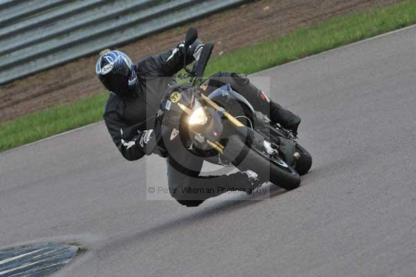 Motorcycle action photographs;Rockingham;Rockingham photographs;event digital images;eventdigitalimages;no limits trackday;peter wileman photography;rockingham corby northamptonshire;trackday;trackday digital images;trackday photos