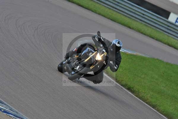 Motorcycle action photographs;Rockingham;Rockingham photographs;event digital images;eventdigitalimages;no limits trackday;peter wileman photography;rockingham corby northamptonshire;trackday;trackday digital images;trackday photos