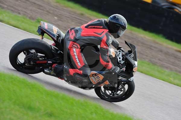 Motorcycle action photographs;Rockingham;Rockingham photographs;event digital images;eventdigitalimages;no limits trackday;peter wileman photography;rockingham corby northamptonshire;trackday;trackday digital images;trackday photos