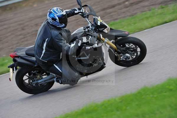 Motorcycle action photographs;Rockingham;Rockingham photographs;event digital images;eventdigitalimages;no limits trackday;peter wileman photography;rockingham corby northamptonshire;trackday;trackday digital images;trackday photos
