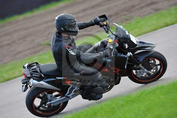 Motorcycle action photographs;Rockingham;Rockingham photographs;event digital images;eventdigitalimages;no limits trackday;peter wileman photography;rockingham corby northamptonshire;trackday;trackday digital images;trackday photos