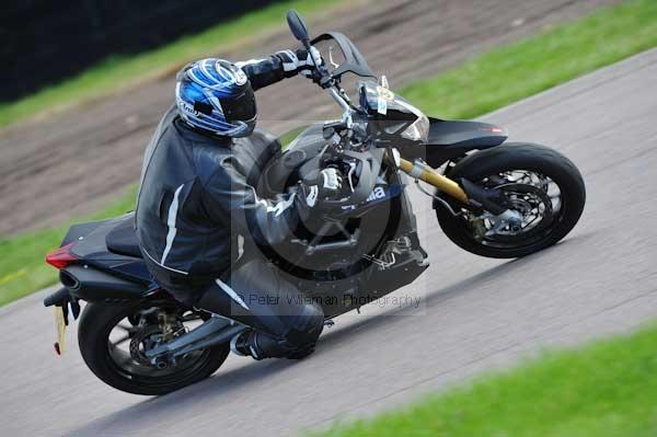 Motorcycle action photographs;Rockingham;Rockingham photographs;event digital images;eventdigitalimages;no limits trackday;peter wileman photography;rockingham corby northamptonshire;trackday;trackday digital images;trackday photos