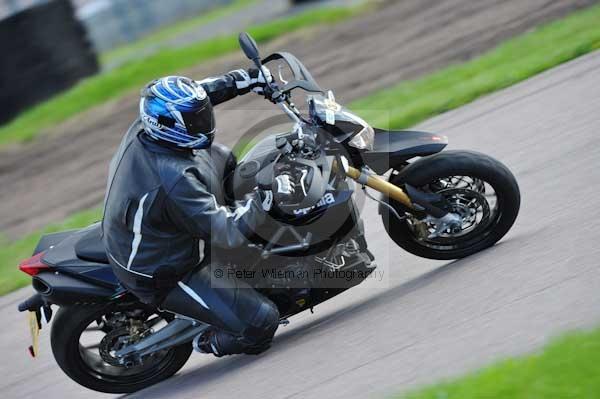 Motorcycle action photographs;Rockingham;Rockingham photographs;event digital images;eventdigitalimages;no limits trackday;peter wileman photography;rockingham corby northamptonshire;trackday;trackday digital images;trackday photos