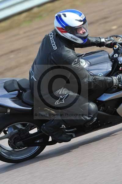 Motorcycle action photographs;Rockingham;Rockingham photographs;event digital images;eventdigitalimages;no limits trackday;peter wileman photography;rockingham corby northamptonshire;trackday;trackday digital images;trackday photos