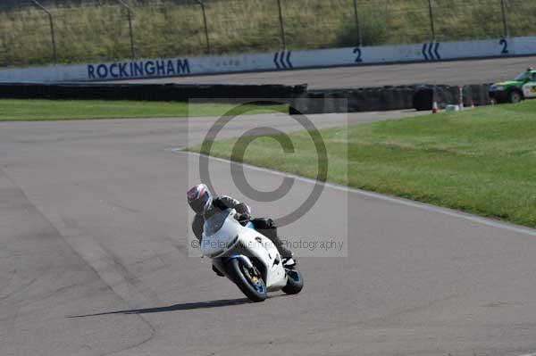 Motorcycle action photographs;Rockingham;Rockingham photographs;event digital images;eventdigitalimages;no limits trackday;peter wileman photography;rockingham corby northamptonshire;trackday;trackday digital images;trackday photos