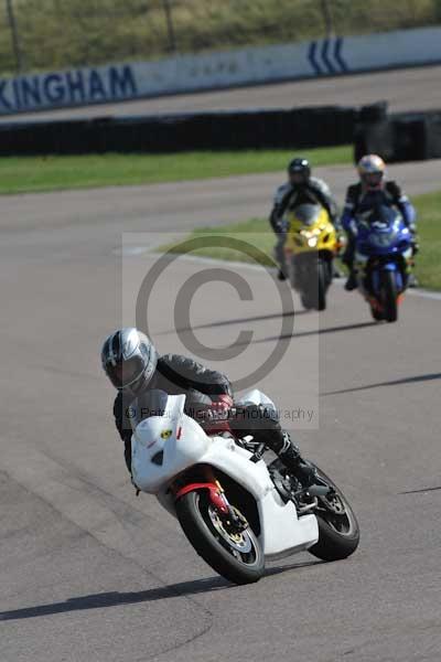 Motorcycle action photographs;Rockingham;Rockingham photographs;event digital images;eventdigitalimages;no limits trackday;peter wileman photography;rockingham corby northamptonshire;trackday;trackday digital images;trackday photos