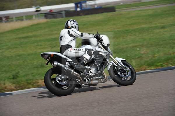 Motorcycle action photographs;Rockingham;Rockingham photographs;event digital images;eventdigitalimages;no limits trackday;peter wileman photography;rockingham corby northamptonshire;trackday;trackday digital images;trackday photos
