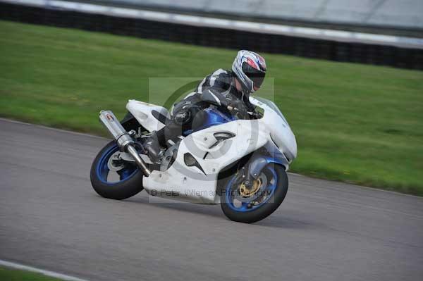 Motorcycle action photographs;Rockingham;Rockingham photographs;event digital images;eventdigitalimages;no limits trackday;peter wileman photography;rockingham corby northamptonshire;trackday;trackday digital images;trackday photos