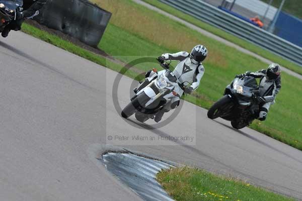 Motorcycle action photographs;Rockingham;Rockingham photographs;event digital images;eventdigitalimages;no limits trackday;peter wileman photography;rockingham corby northamptonshire;trackday;trackday digital images;trackday photos