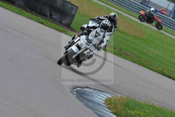 Motorcycle action photographs;Rockingham;Rockingham photographs;event digital images;eventdigitalimages;no limits trackday;peter wileman photography;rockingham corby northamptonshire;trackday;trackday digital images;trackday photos