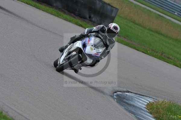Motorcycle action photographs;Rockingham;Rockingham photographs;event digital images;eventdigitalimages;no limits trackday;peter wileman photography;rockingham corby northamptonshire;trackday;trackday digital images;trackday photos