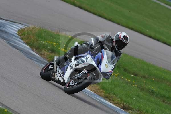 Motorcycle action photographs;Rockingham;Rockingham photographs;event digital images;eventdigitalimages;no limits trackday;peter wileman photography;rockingham corby northamptonshire;trackday;trackday digital images;trackday photos