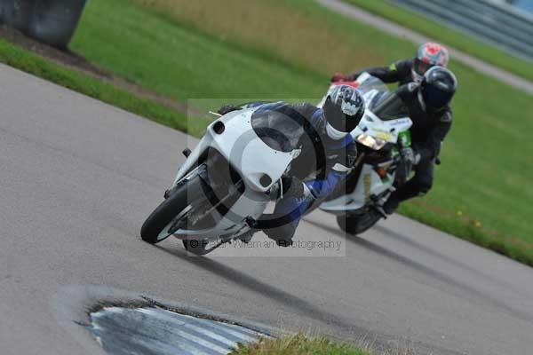 Motorcycle action photographs;Rockingham;Rockingham photographs;event digital images;eventdigitalimages;no limits trackday;peter wileman photography;rockingham corby northamptonshire;trackday;trackday digital images;trackday photos