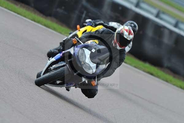 Motorcycle action photographs;Rockingham;Rockingham photographs;event digital images;eventdigitalimages;no limits trackday;peter wileman photography;rockingham corby northamptonshire;trackday;trackday digital images;trackday photos