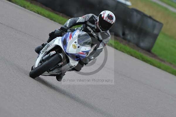 Motorcycle action photographs;Rockingham;Rockingham photographs;event digital images;eventdigitalimages;no limits trackday;peter wileman photography;rockingham corby northamptonshire;trackday;trackday digital images;trackday photos