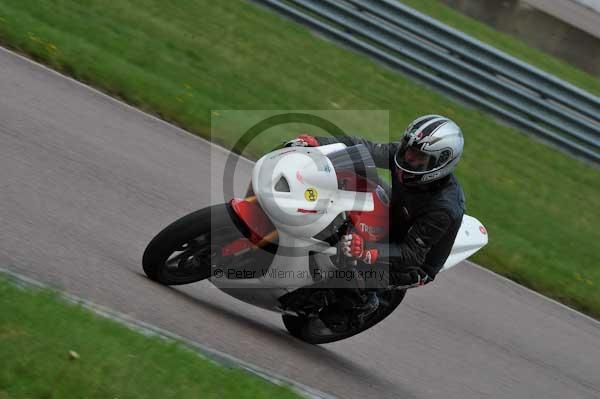 Motorcycle action photographs;Rockingham;Rockingham photographs;event digital images;eventdigitalimages;no limits trackday;peter wileman photography;rockingham corby northamptonshire;trackday;trackday digital images;trackday photos