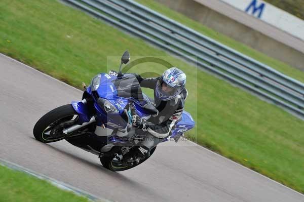 Motorcycle action photographs;Rockingham;Rockingham photographs;event digital images;eventdigitalimages;no limits trackday;peter wileman photography;rockingham corby northamptonshire;trackday;trackday digital images;trackday photos