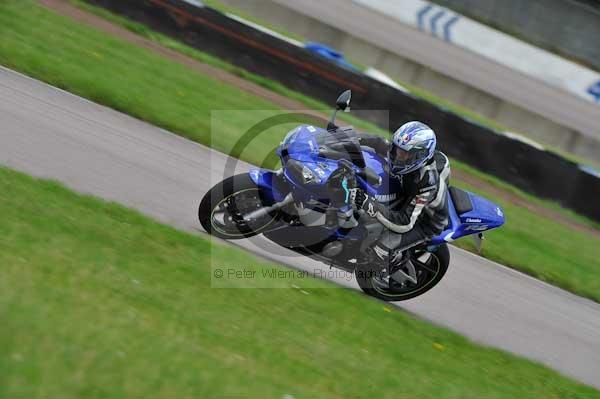 Motorcycle action photographs;Rockingham;Rockingham photographs;event digital images;eventdigitalimages;no limits trackday;peter wileman photography;rockingham corby northamptonshire;trackday;trackday digital images;trackday photos