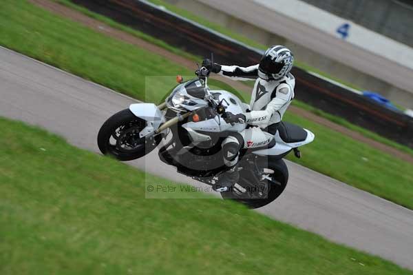 Motorcycle action photographs;Rockingham;Rockingham photographs;event digital images;eventdigitalimages;no limits trackday;peter wileman photography;rockingham corby northamptonshire;trackday;trackday digital images;trackday photos