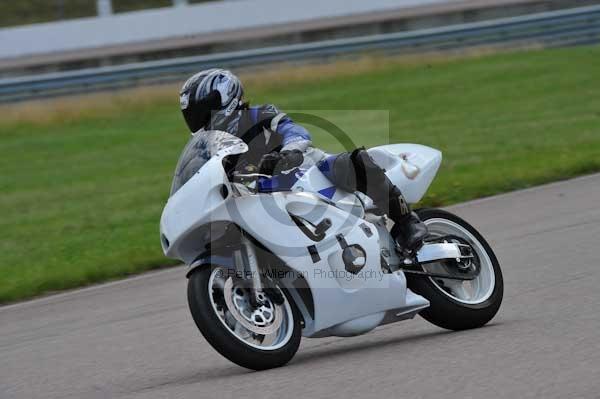 Motorcycle action photographs;Rockingham;Rockingham photographs;event digital images;eventdigitalimages;no limits trackday;peter wileman photography;rockingham corby northamptonshire;trackday;trackday digital images;trackday photos