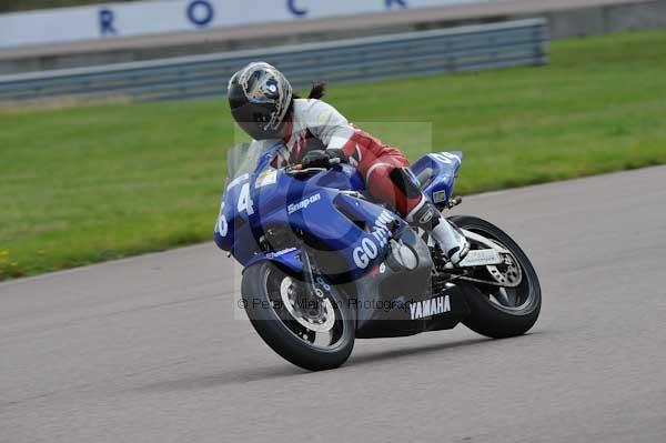 Motorcycle action photographs;Rockingham;Rockingham photographs;event digital images;eventdigitalimages;no limits trackday;peter wileman photography;rockingham corby northamptonshire;trackday;trackday digital images;trackday photos