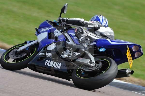 Motorcycle action photographs;Rockingham;Rockingham photographs;event digital images;eventdigitalimages;no limits trackday;peter wileman photography;rockingham corby northamptonshire;trackday;trackday digital images;trackday photos