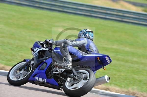 Motorcycle action photographs;Rockingham;Rockingham photographs;event digital images;eventdigitalimages;no limits trackday;peter wileman photography;rockingham corby northamptonshire;trackday;trackday digital images;trackday photos