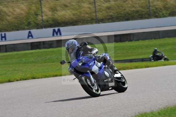 Motorcycle action photographs;Rockingham;Rockingham photographs;event digital images;eventdigitalimages;no limits trackday;peter wileman photography;rockingham corby northamptonshire;trackday;trackday digital images;trackday photos