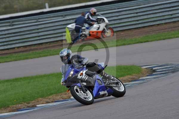 Motorcycle action photographs;Rockingham;Rockingham photographs;event digital images;eventdigitalimages;no limits trackday;peter wileman photography;rockingham corby northamptonshire;trackday;trackday digital images;trackday photos