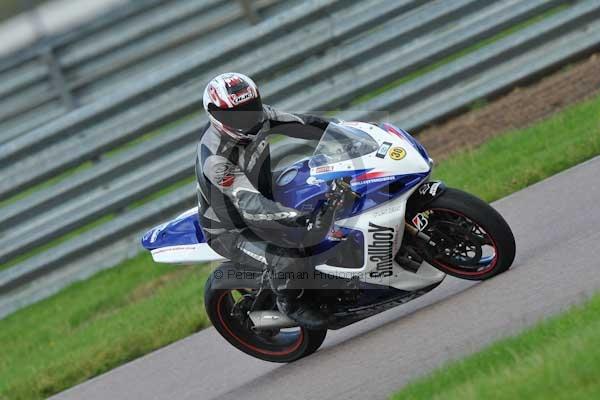 Motorcycle action photographs;Rockingham;Rockingham photographs;event digital images;eventdigitalimages;no limits trackday;peter wileman photography;rockingham corby northamptonshire;trackday;trackday digital images;trackday photos