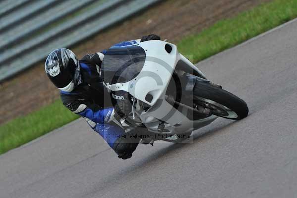 Motorcycle action photographs;Rockingham;Rockingham photographs;event digital images;eventdigitalimages;no limits trackday;peter wileman photography;rockingham corby northamptonshire;trackday;trackday digital images;trackday photos