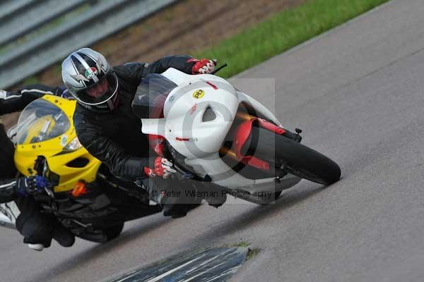 Motorcycle action photographs;Rockingham;Rockingham photographs;event digital images;eventdigitalimages;no limits trackday;peter wileman photography;rockingham corby northamptonshire;trackday;trackday digital images;trackday photos