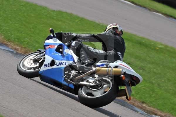 Motorcycle action photographs;Rockingham;Rockingham photographs;event digital images;eventdigitalimages;no limits trackday;peter wileman photography;rockingham corby northamptonshire;trackday;trackday digital images;trackday photos