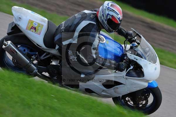 Motorcycle action photographs;Rockingham;Rockingham photographs;event digital images;eventdigitalimages;no limits trackday;peter wileman photography;rockingham corby northamptonshire;trackday;trackday digital images;trackday photos