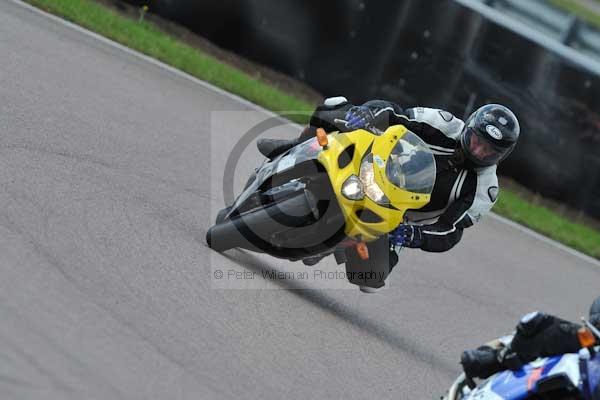 Motorcycle action photographs;Rockingham;Rockingham photographs;event digital images;eventdigitalimages;no limits trackday;peter wileman photography;rockingham corby northamptonshire;trackday;trackday digital images;trackday photos