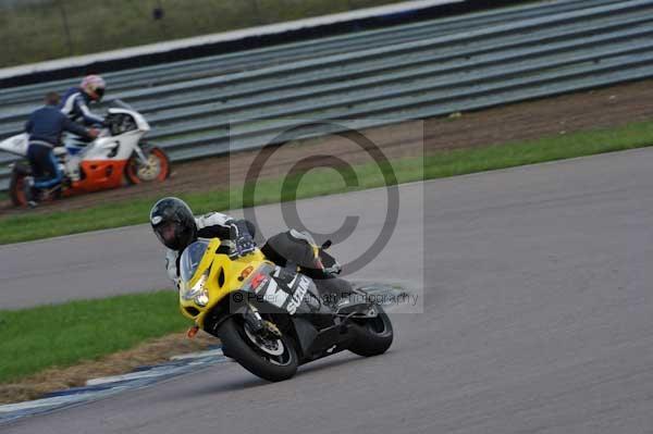 Motorcycle action photographs;Rockingham;Rockingham photographs;event digital images;eventdigitalimages;no limits trackday;peter wileman photography;rockingham corby northamptonshire;trackday;trackday digital images;trackday photos