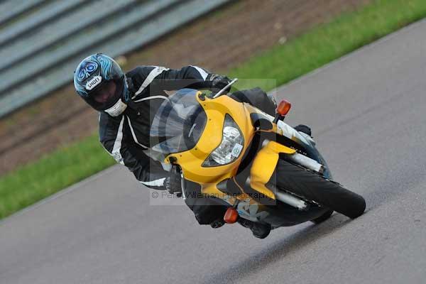 Motorcycle action photographs;Rockingham;Rockingham photographs;event digital images;eventdigitalimages;no limits trackday;peter wileman photography;rockingham corby northamptonshire;trackday;trackday digital images;trackday photos