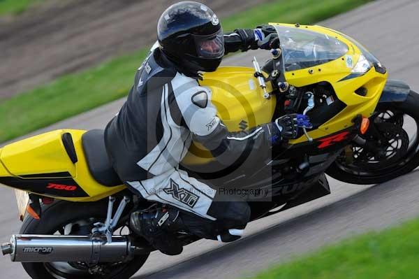 Motorcycle action photographs;Rockingham;Rockingham photographs;event digital images;eventdigitalimages;no limits trackday;peter wileman photography;rockingham corby northamptonshire;trackday;trackday digital images;trackday photos