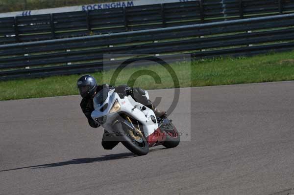 Motorcycle action photographs;Rockingham;Rockingham photographs;event digital images;eventdigitalimages;no limits trackday;peter wileman photography;rockingham corby northamptonshire;trackday;trackday digital images;trackday photos