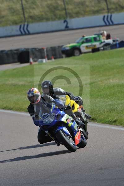 Motorcycle action photographs;Rockingham;Rockingham photographs;event digital images;eventdigitalimages;no limits trackday;peter wileman photography;rockingham corby northamptonshire;trackday;trackday digital images;trackday photos