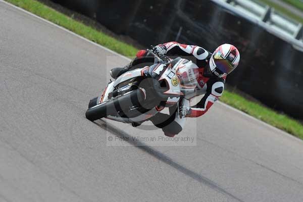 Motorcycle action photographs;Rockingham;Rockingham photographs;event digital images;eventdigitalimages;no limits trackday;peter wileman photography;rockingham corby northamptonshire;trackday;trackday digital images;trackday photos