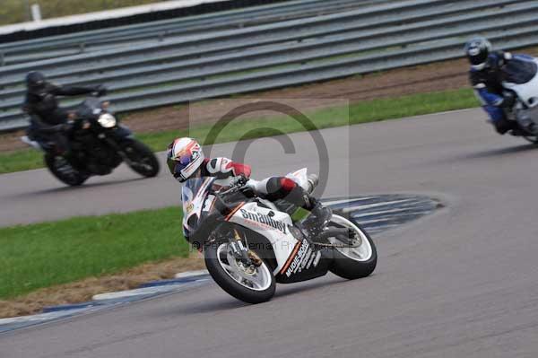 Motorcycle action photographs;Rockingham;Rockingham photographs;event digital images;eventdigitalimages;no limits trackday;peter wileman photography;rockingham corby northamptonshire;trackday;trackday digital images;trackday photos