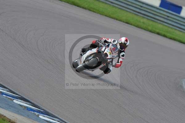 Motorcycle action photographs;Rockingham;Rockingham photographs;event digital images;eventdigitalimages;no limits trackday;peter wileman photography;rockingham corby northamptonshire;trackday;trackday digital images;trackday photos